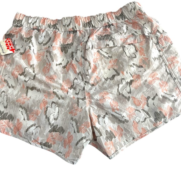 Free People Movement Printed In The Wild Mid Rise Shorts L NWT - Picture 8 of 11